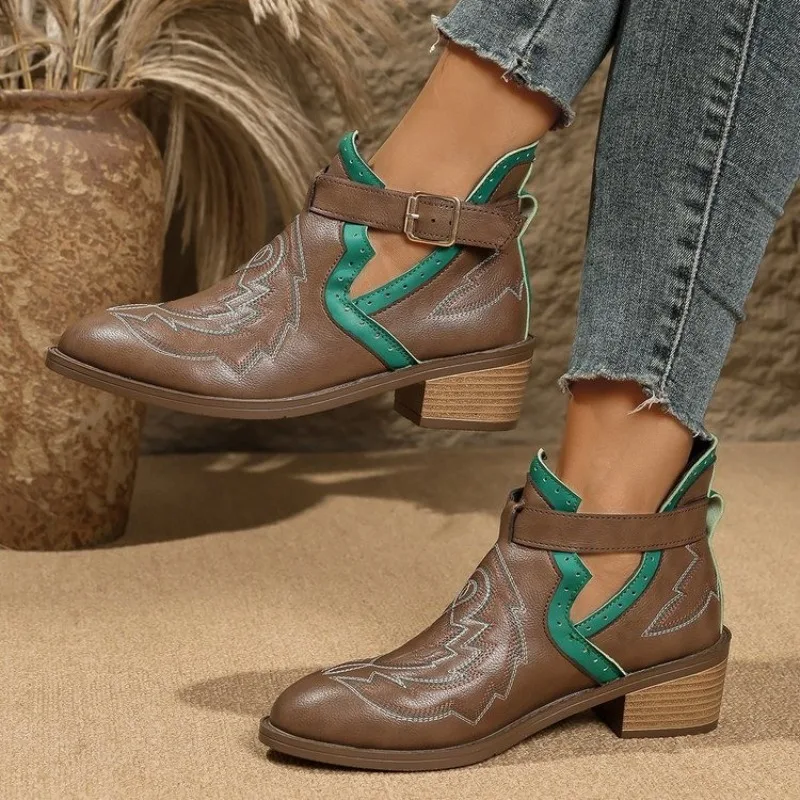 

Embroidered Metal Buckle Soft Sole Non-slip Block Heel Leather Shoes Fashion Round Toe Low Top Single Shoes