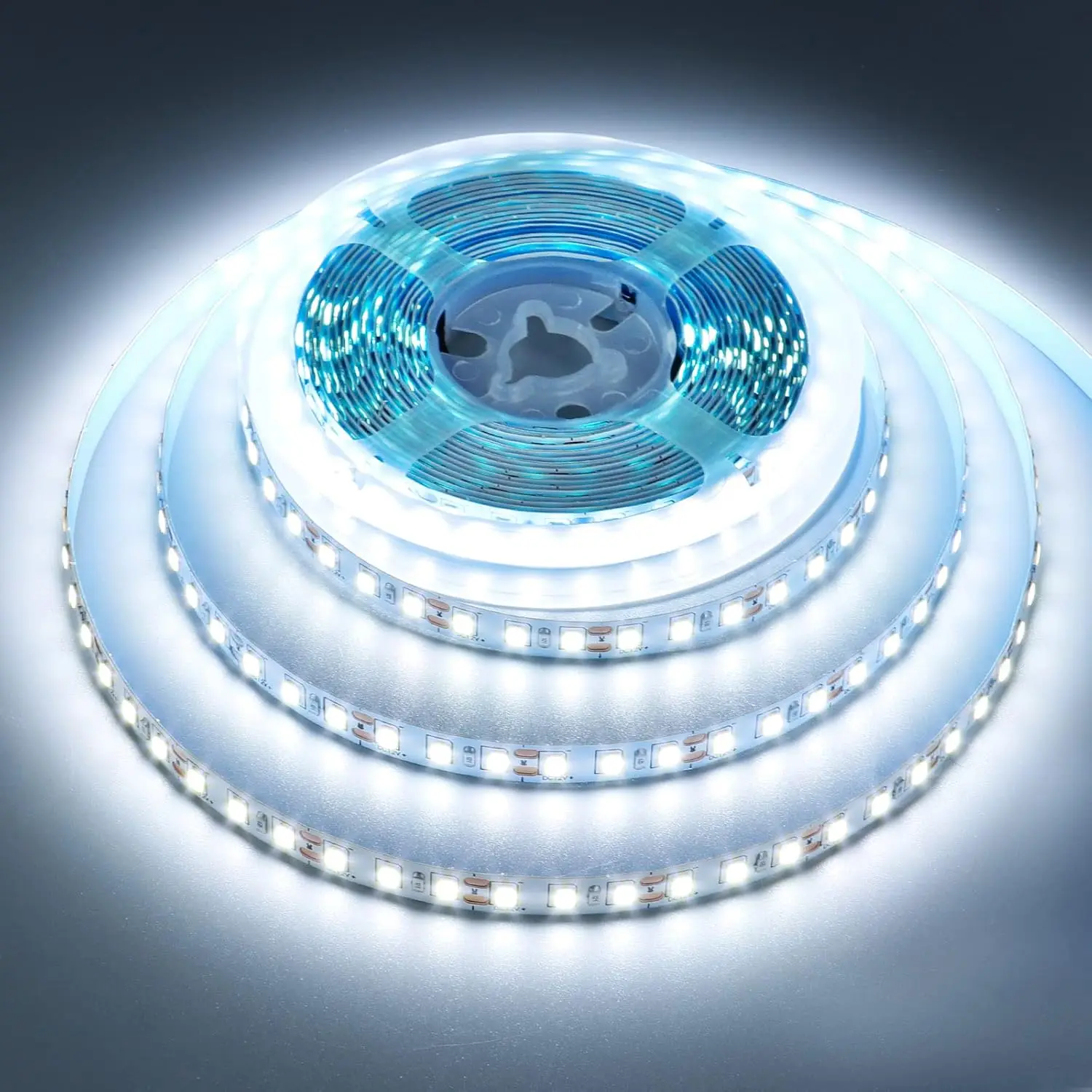 شريط إضاءة LED آمن بجهد منخفض 12 فولت، 5 م/16.4 قدم لكل لفة، شريط إضاءة أبيض 6500 كلفن، 120 مصباح LED/م مرن Smd2835 لغرفة النوم، حفلة عيد الميلاد، خزانة داخلية، المطبخ، المرحلة، مركز تسوق، الفندق (بدون P)