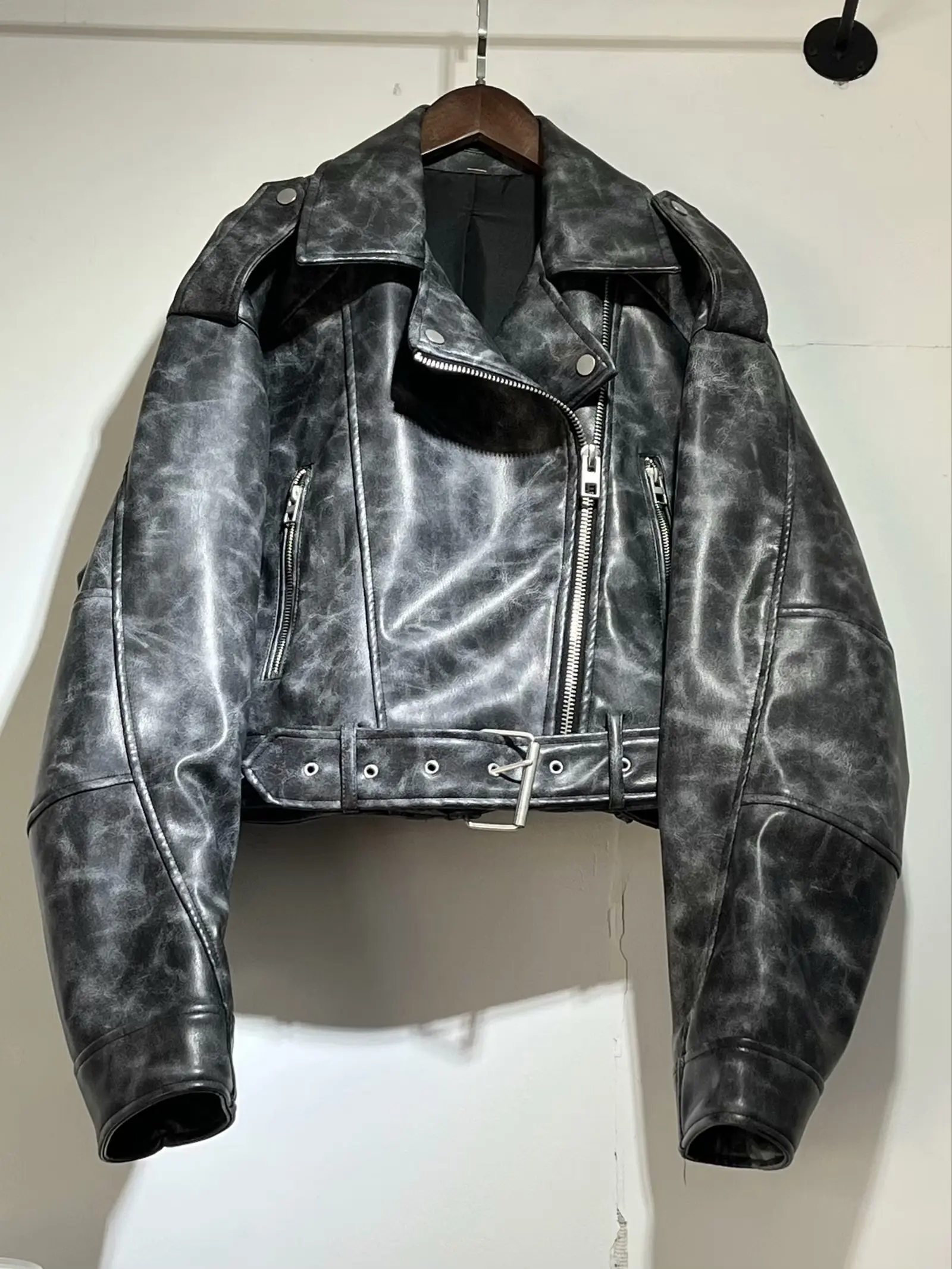 Frauen Vintage lose Pu Kunstleder kurze Jacke mit Gürtel Streetwear weiblichen Reiß verschluss Retro Moto Biker Mantel Outwear Tops