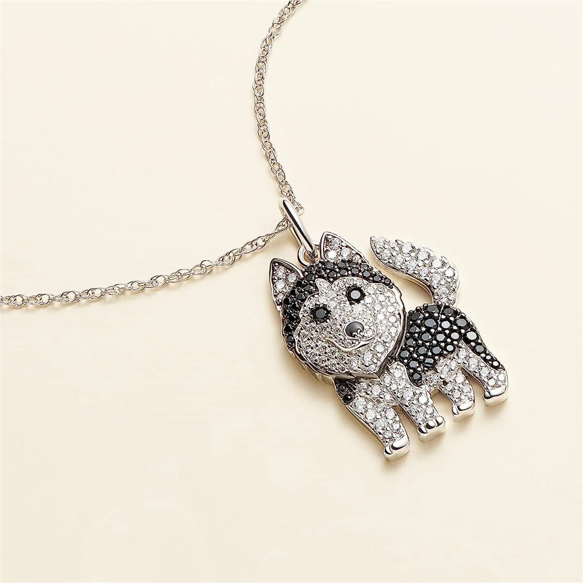 Creative Cute Rhinestone Husky Pendant Necklace Exquisite Women's Jewelry Accessories Holiday Birthday Gift