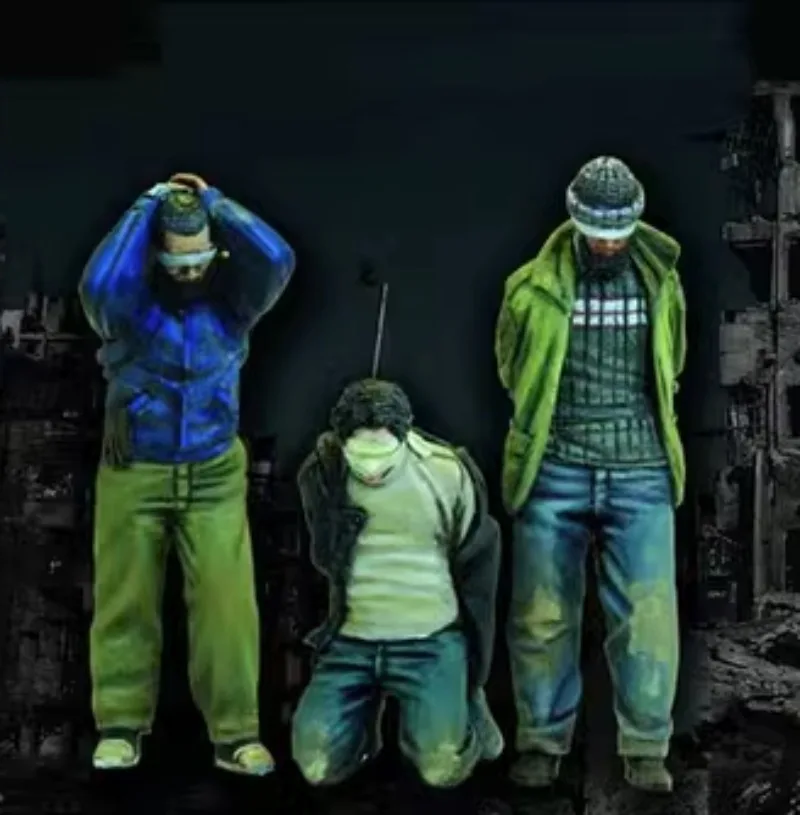 Modellbausatz aus Druckgussharz im Maßstab 1:35 Captive 3 Personen Modernes Miniatur-DIY-Diorama Unmontiert und unbemalt 534X