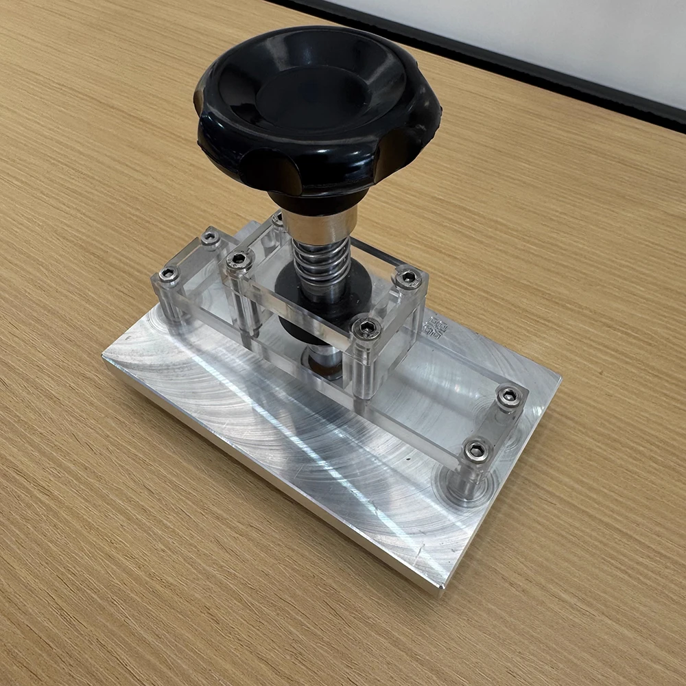 

Ручной дырокол для защитных экранов конфиденциальности — диафрагма 12 мм