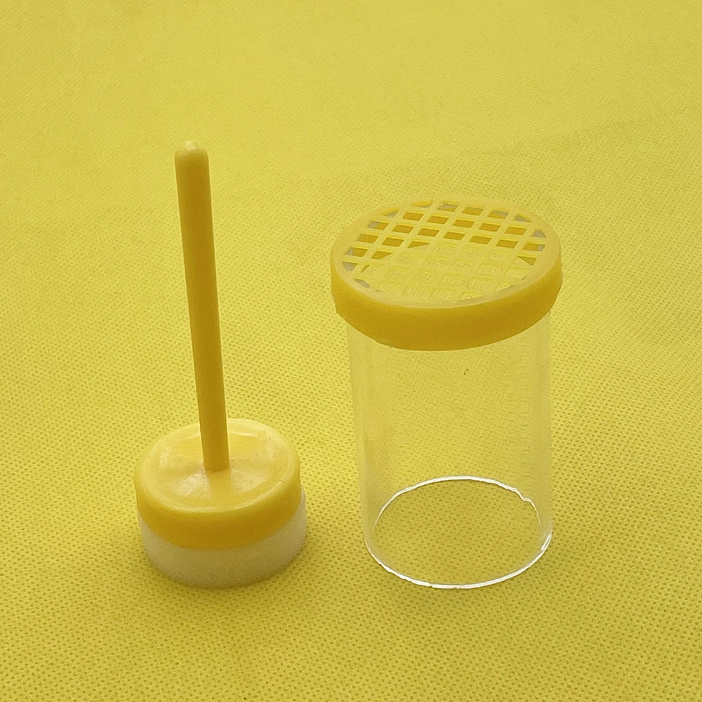 Beekeeping Queen Bee Marker Bottle Plastic Push Recognition Virgin Marking Identification Fix Box Tool Farm Apiculture Supplies