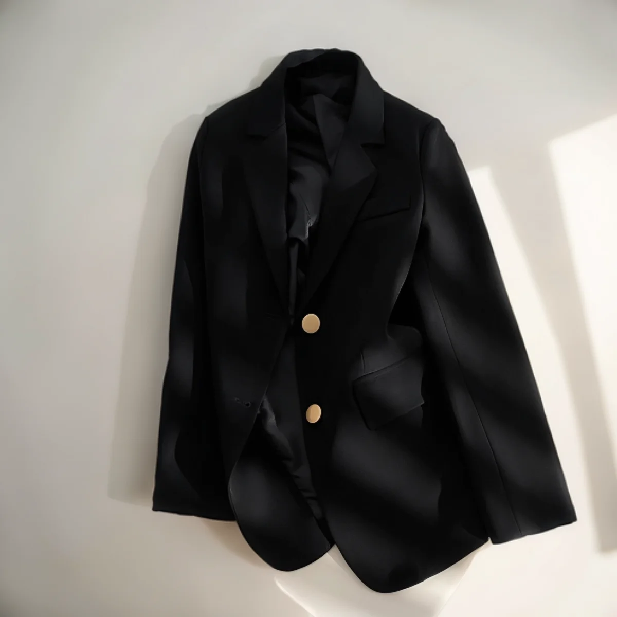 

Женский молодежный блейзер в клетку из качественного вискозного полотна, практичный, легкий, дышащий, с завязками спереди и поясом, для лета и весны