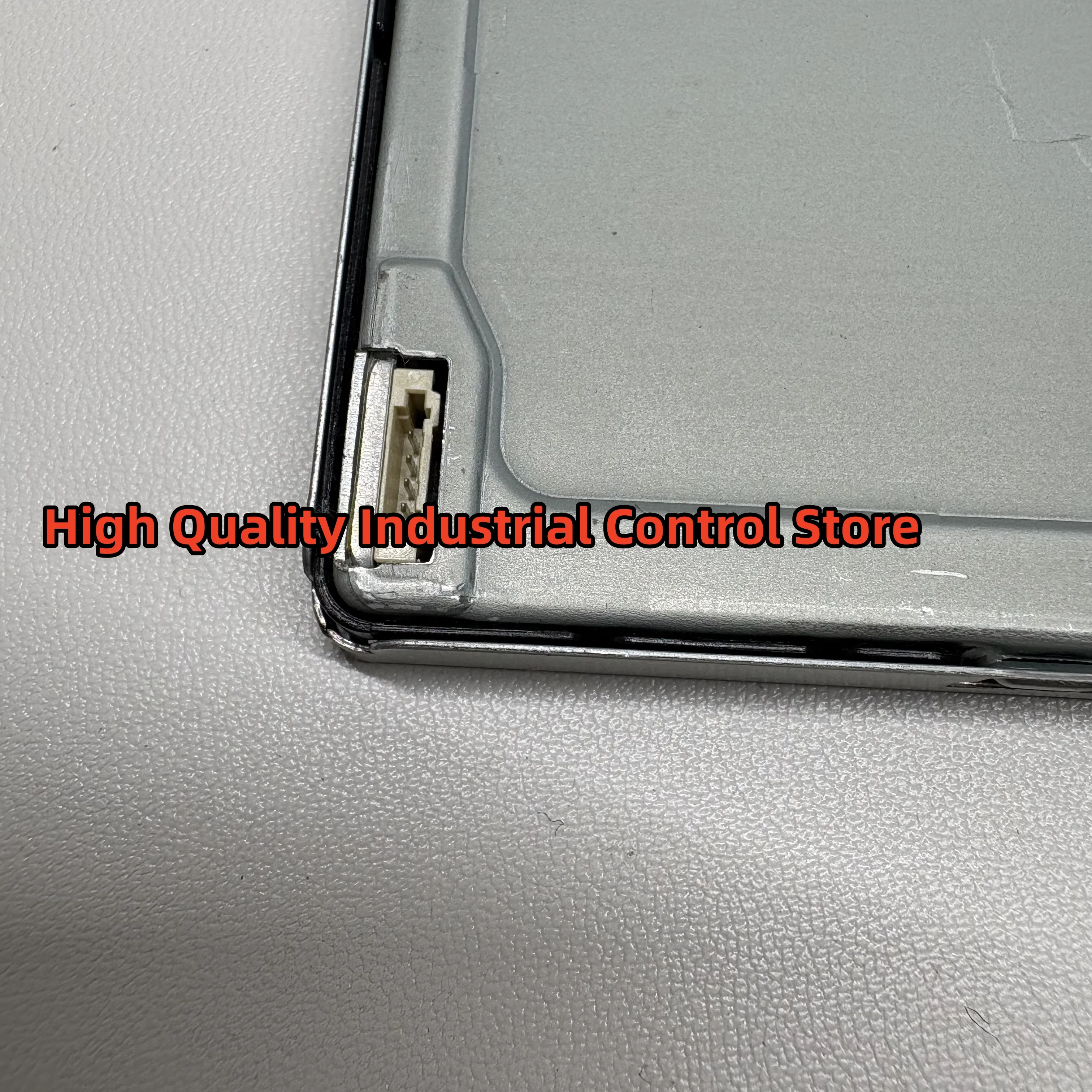 LCD Display Panel LTM200KT12  brand new