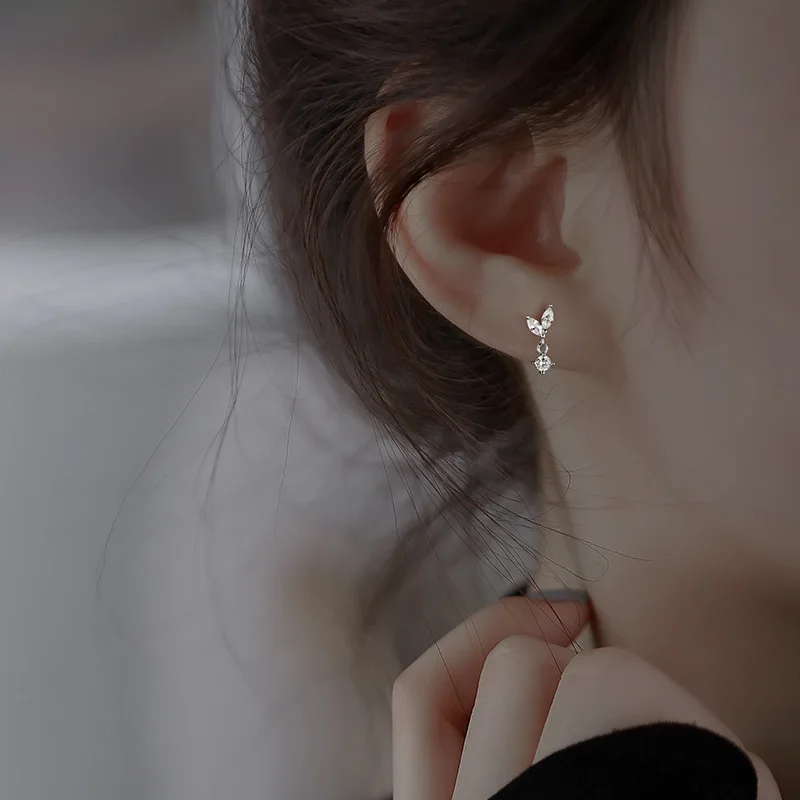 French Sweet Crystal Leaves Hypoallergenic Stud Earrings for Women Gold Silver Color Ear Piercing Jewelry Party Gifts