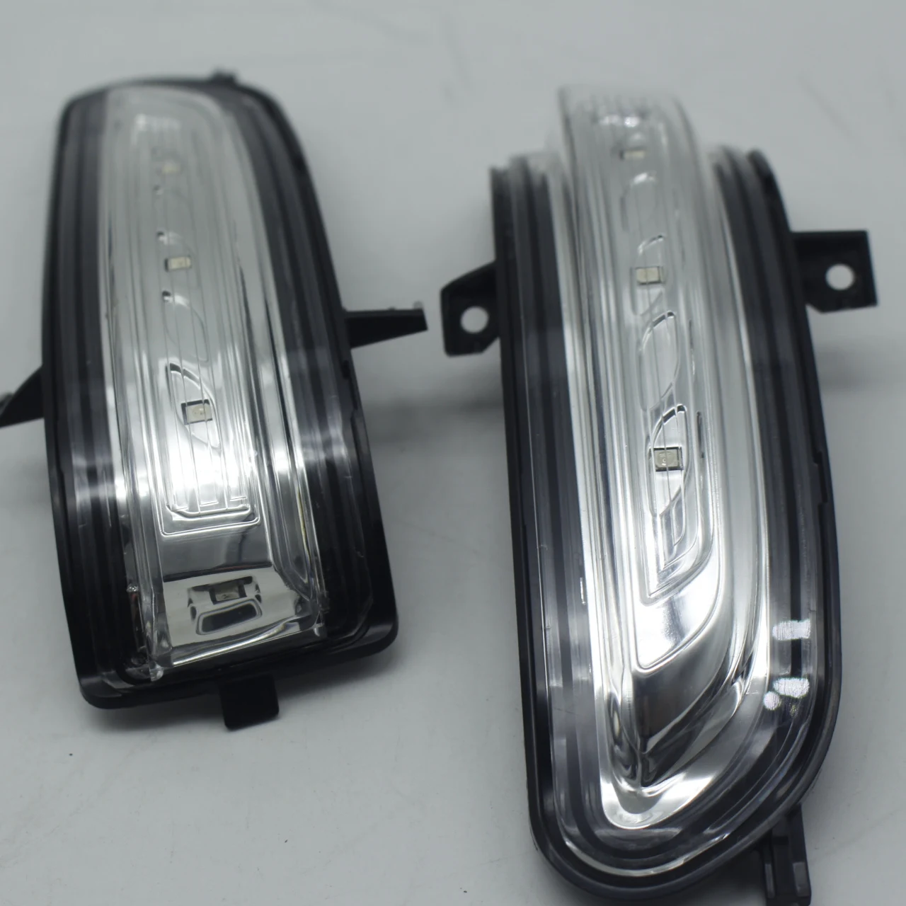 Luz Intermitente para Espejo Retrovisor Izquierdo y Derecho para Buick Encore 2014 2015 2016 / para Chevrolet Trax / Tracker 2013-2016