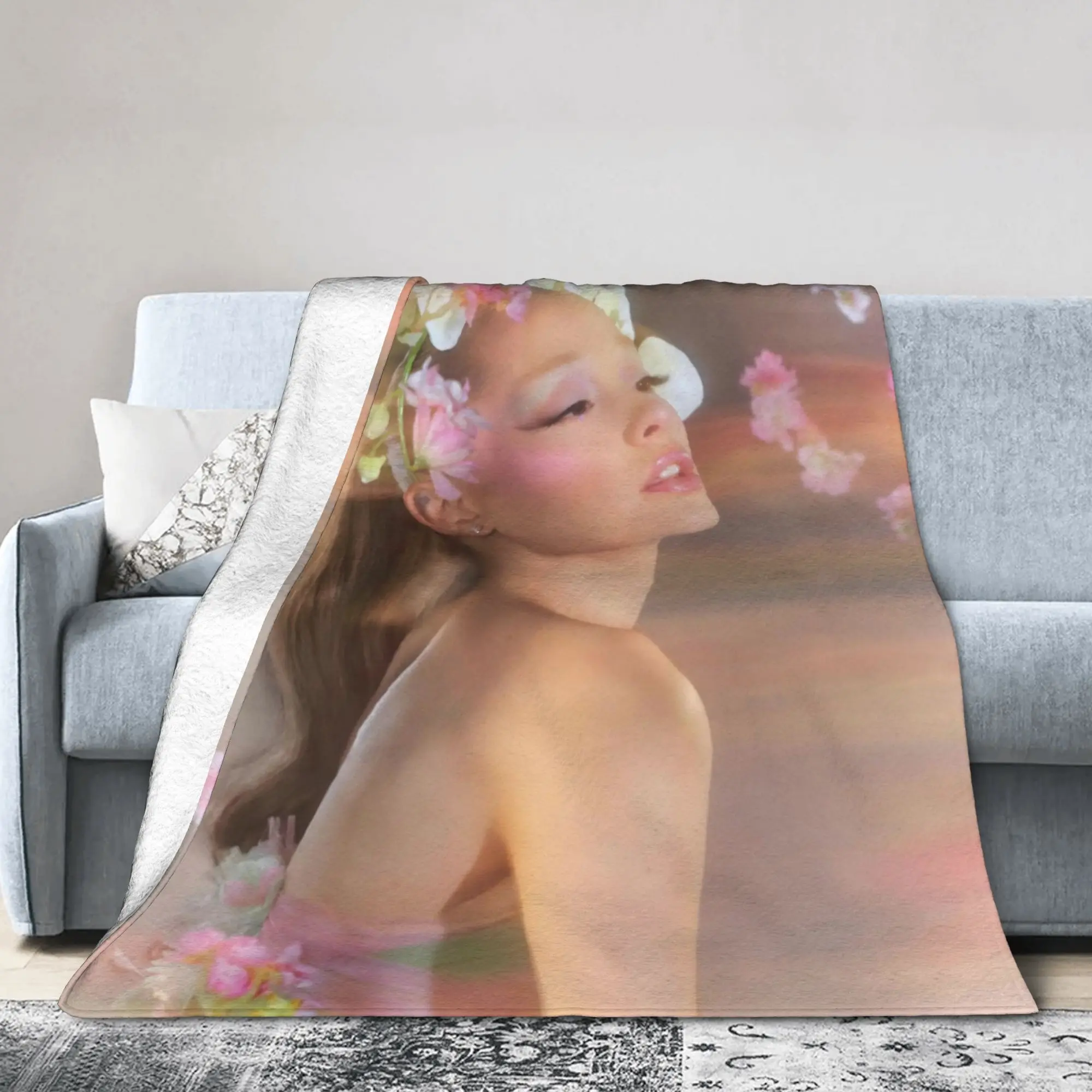 Arianas Pop Singer Grandes Blanket Sunshine Flannel Soft Bedding Throw Blankets for Lounge Spring Autumn Outdoor Thin