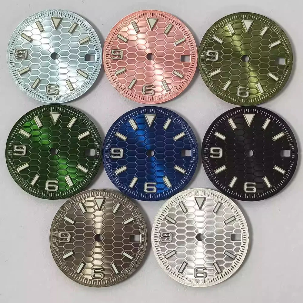 

NH35 Dial Green Luminous 69 Numerals Nails Watch Dial 28.5mm for NH35/NH36/7S Movement Single Calendar Watch Face Accessories