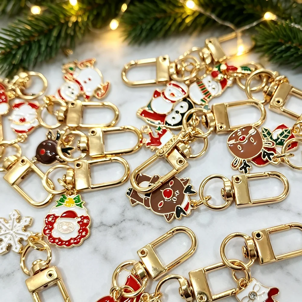 20 Stück Zufällige Legierungs-Weihnachts-Schlüsselanhänger, Taschenanhänger, Feiertagsdekoration, Partygeschenk, Geschenk für Frauen und Männer, Rucksack- und Auto-Dekoration – Detail 7