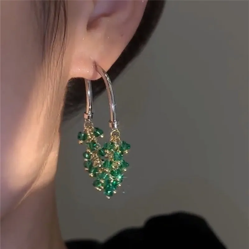 New model Fashion Temperament  Versatile Exquisite Elegance Green crystal  Beaded  Alloy Eardrop