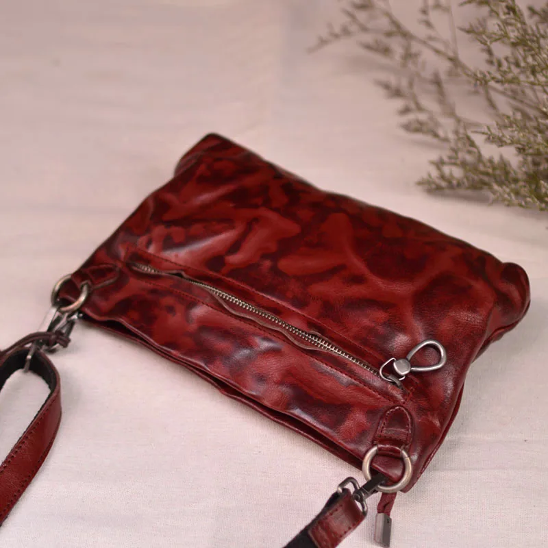 AETOO Unisex Retro Pleated Personality Multi-functional crossbody bag Head Layer cowhide clutch bag Zipper shoulder bag Portabl