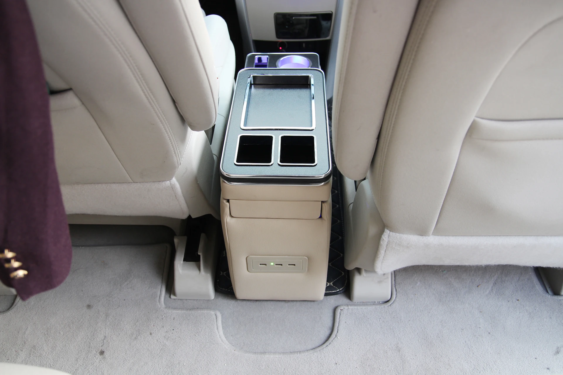 General Multifunctional Large Capacity Car Armrest Storage Box Front Row Car Central Armrest Box