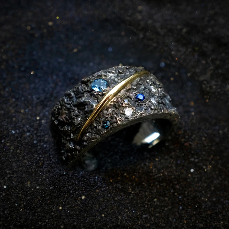 

1pcs Ring for Men TOMYE J22T026 Luxury Blue Zircon Rhinestone Copper Distress Personality Adjustable Jewelry Gifts