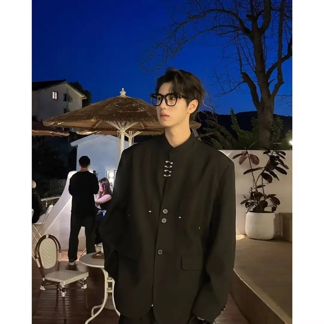 

Новый мужской пиджак 2026 года, черный, с подкладкой на плечах, весенний, в китайском стиле, с воротником-стойкой, высококачественный, свободного кроя, с длинными рукавами, однотонный