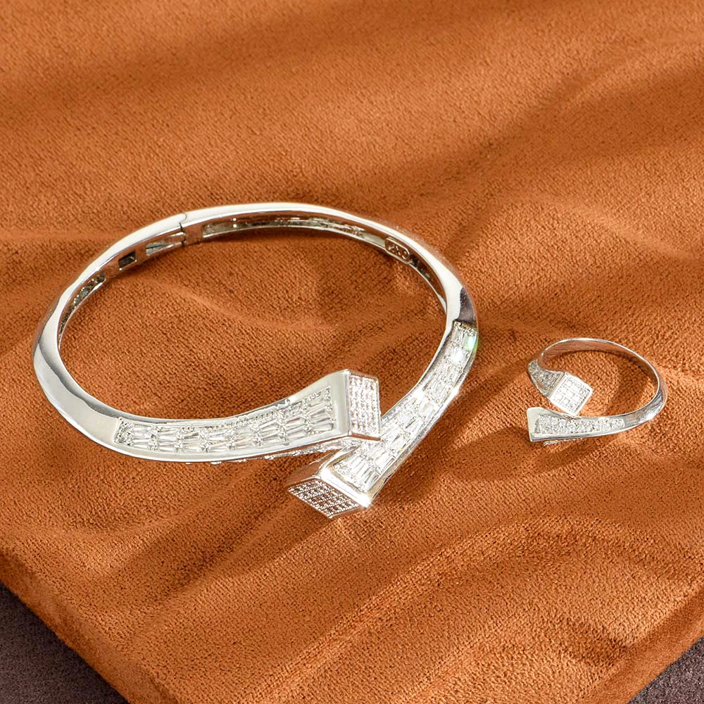 

Saudi Arabia high version of the hot bracelet ring set open bracelet engagement travel party evening party holiday gift M-63