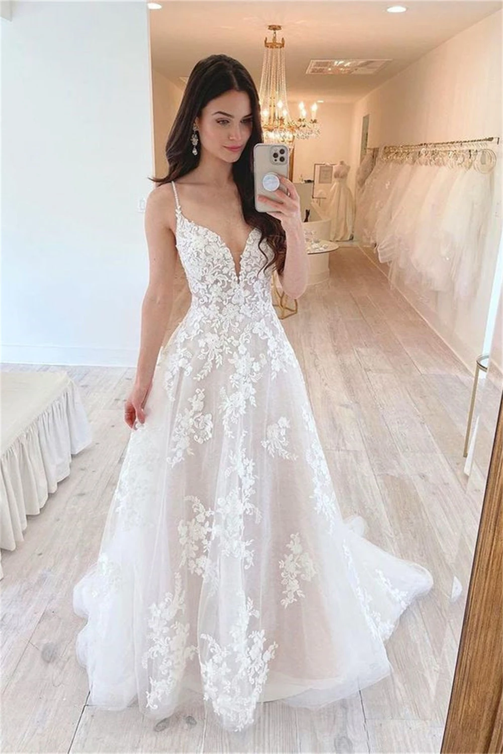 

Charming A Line Lace Wedding Dress 2025 Vintage V Neck Long Tulle Spaghetti Straps Bridal Gowns