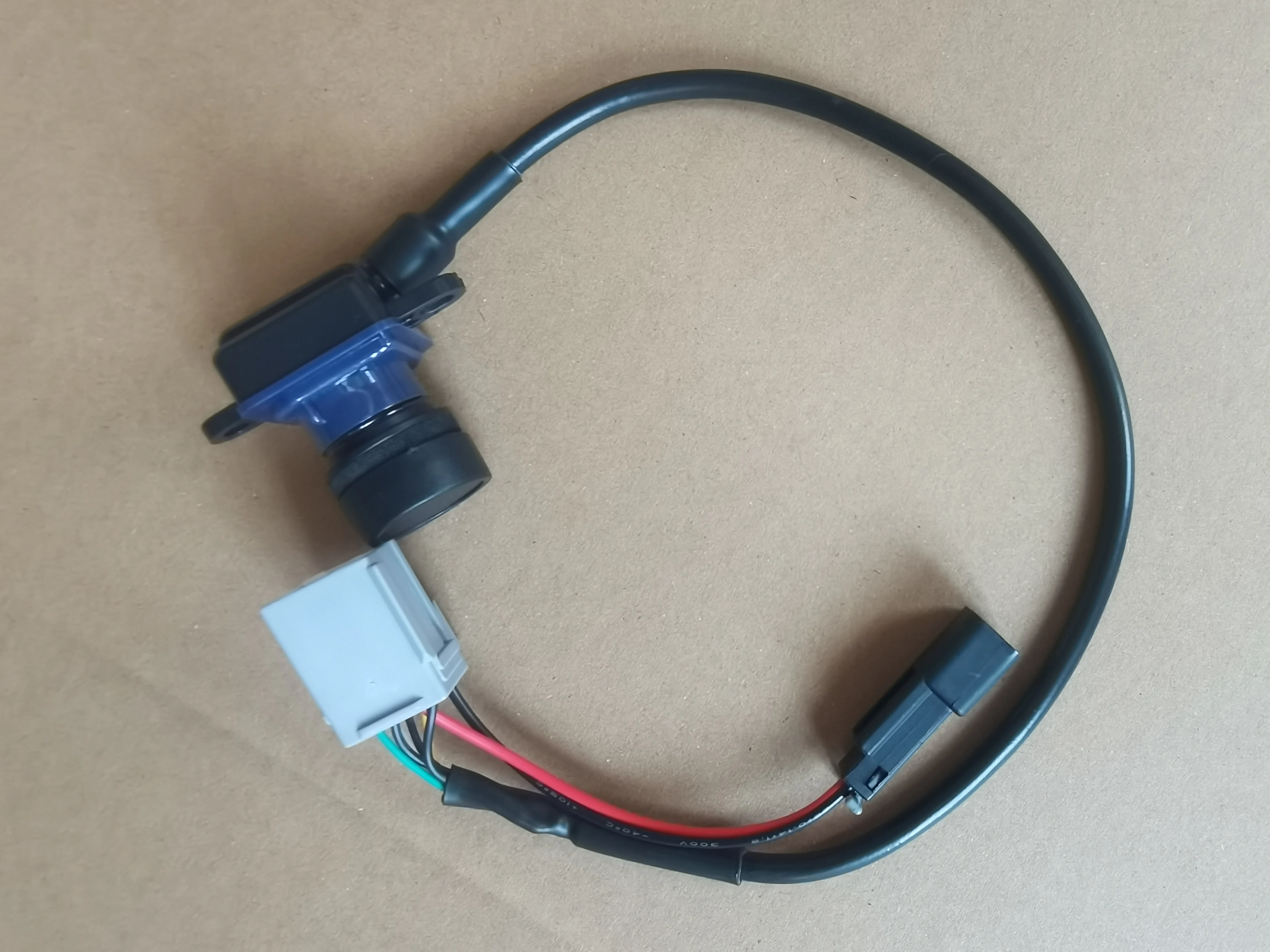 

1 шт. для задней камеры Dodge Journey 11-16 лет для обратного изображения