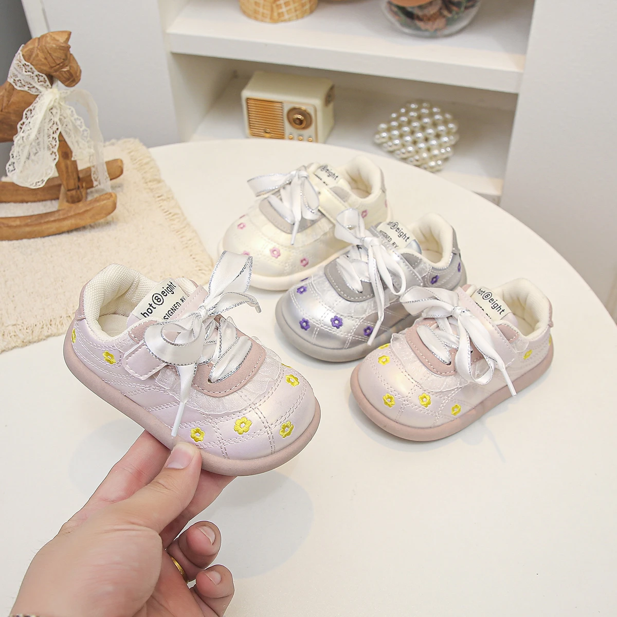 Girl'S Sport Shoes Lace Flower Sliver White Stylish Toddler Children Casual Shoe Hook-Loop Breathable Light Kids Trainers 18-26
