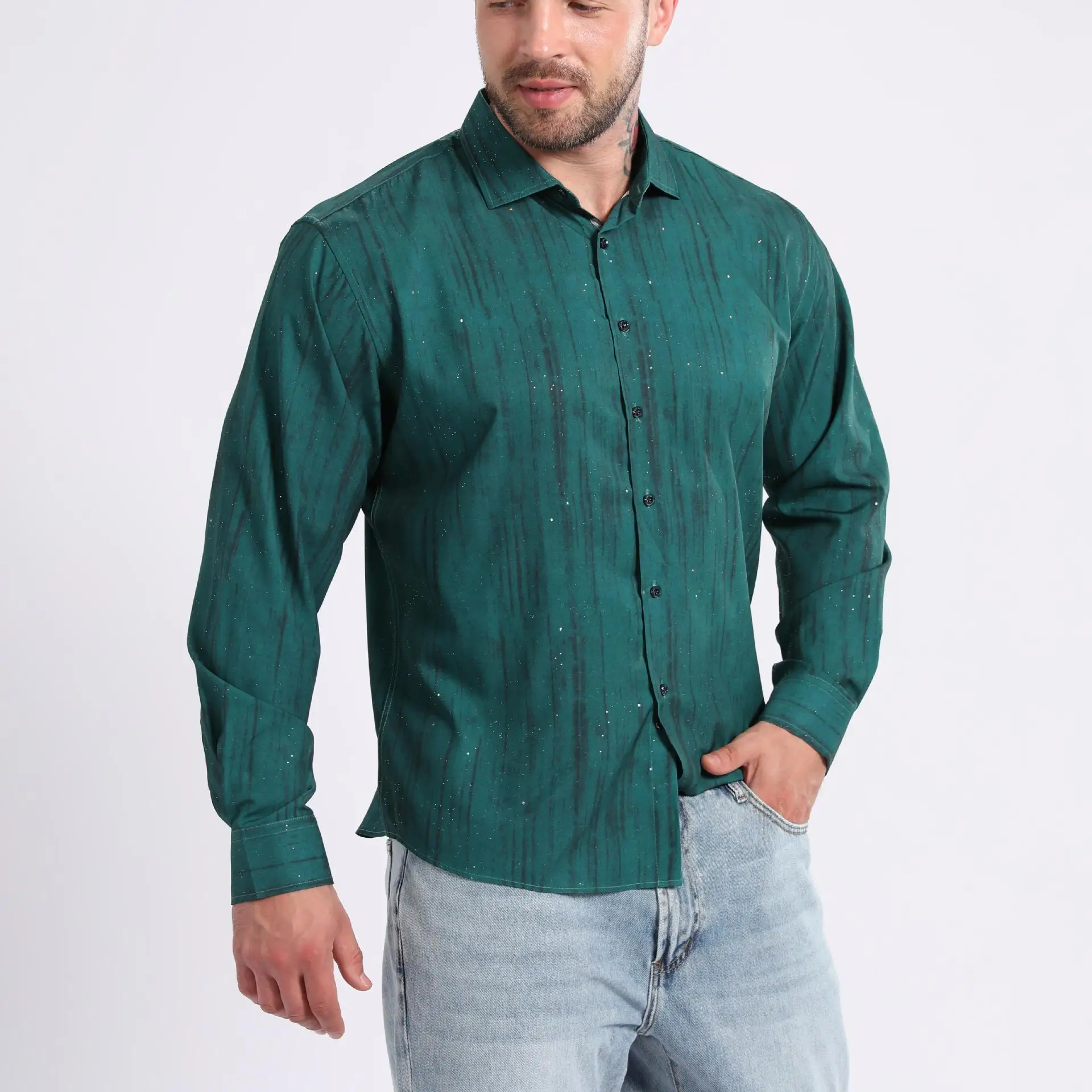 

2026 Large-Sized Men's Long-Sleeved Shirt Fashion Gold Embossed Striped Digital Print Elasticated Fit Elegant Men's Shirt