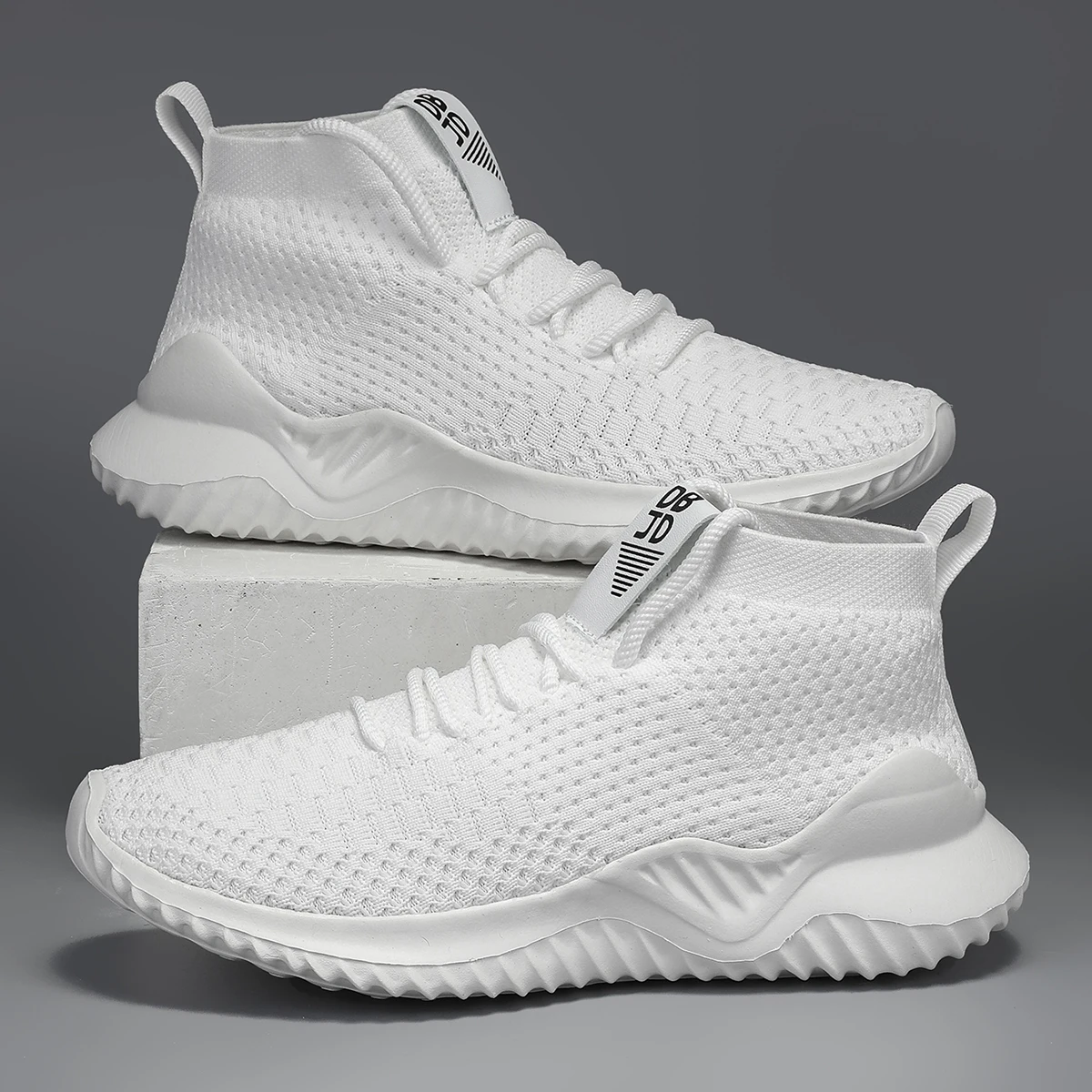 

Men's Large Size Outdoor Hiking And Running Shoes Comfortable Casual Versatile Fashionable Sports Shoes for Couples Training