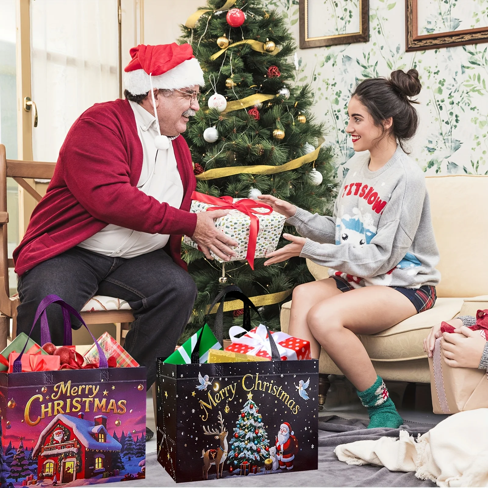 16 große Weihnachtsgeschenktüten mit Griffen, wiederverwendbar, Weihnachtsmann, Schneemann, Weihnachtsbaum-Designs – für Urlaubsangeln, Weihnachtsfeiern – Detail 4