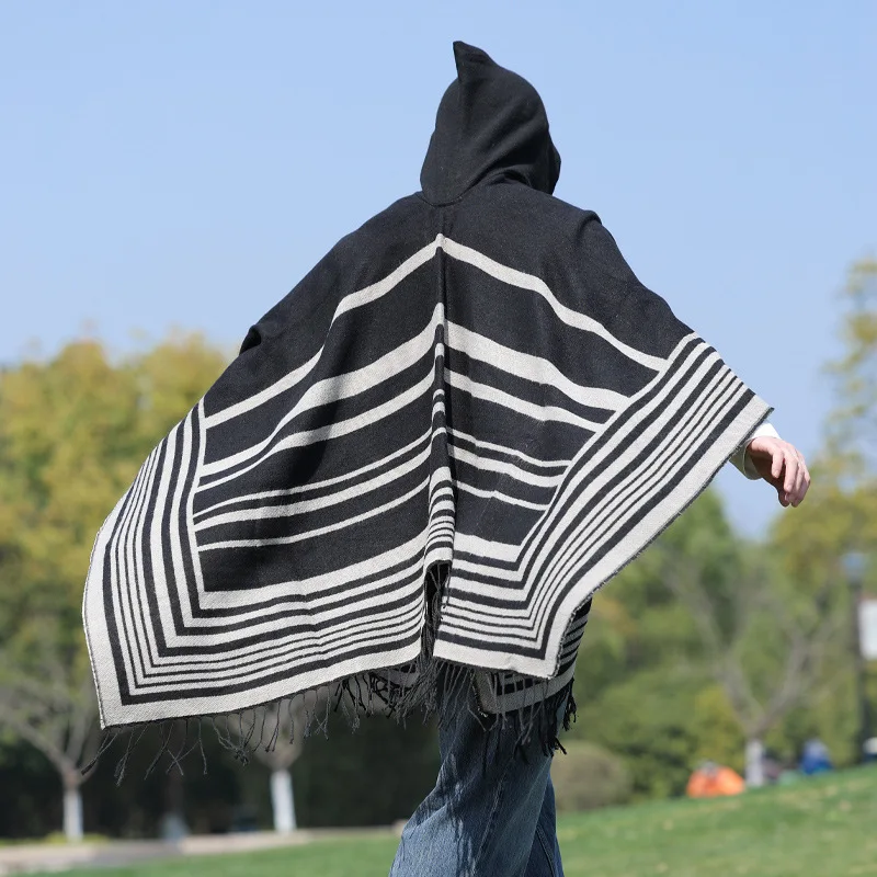Autumn Winter New Bohemian Shawl Men Ponchos Cashmere Blend Cape Coat Fringe Poncho Vintage Tassel Scarf Hooded Wraps Outwear