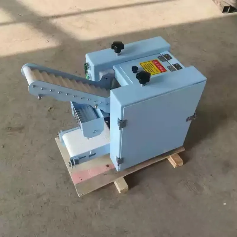 Factory Direct 2026 Desktop Dumpling Wrapper Maker Commercial Small Imitation Handmade Multifunctional Wonton Skin Machine For D