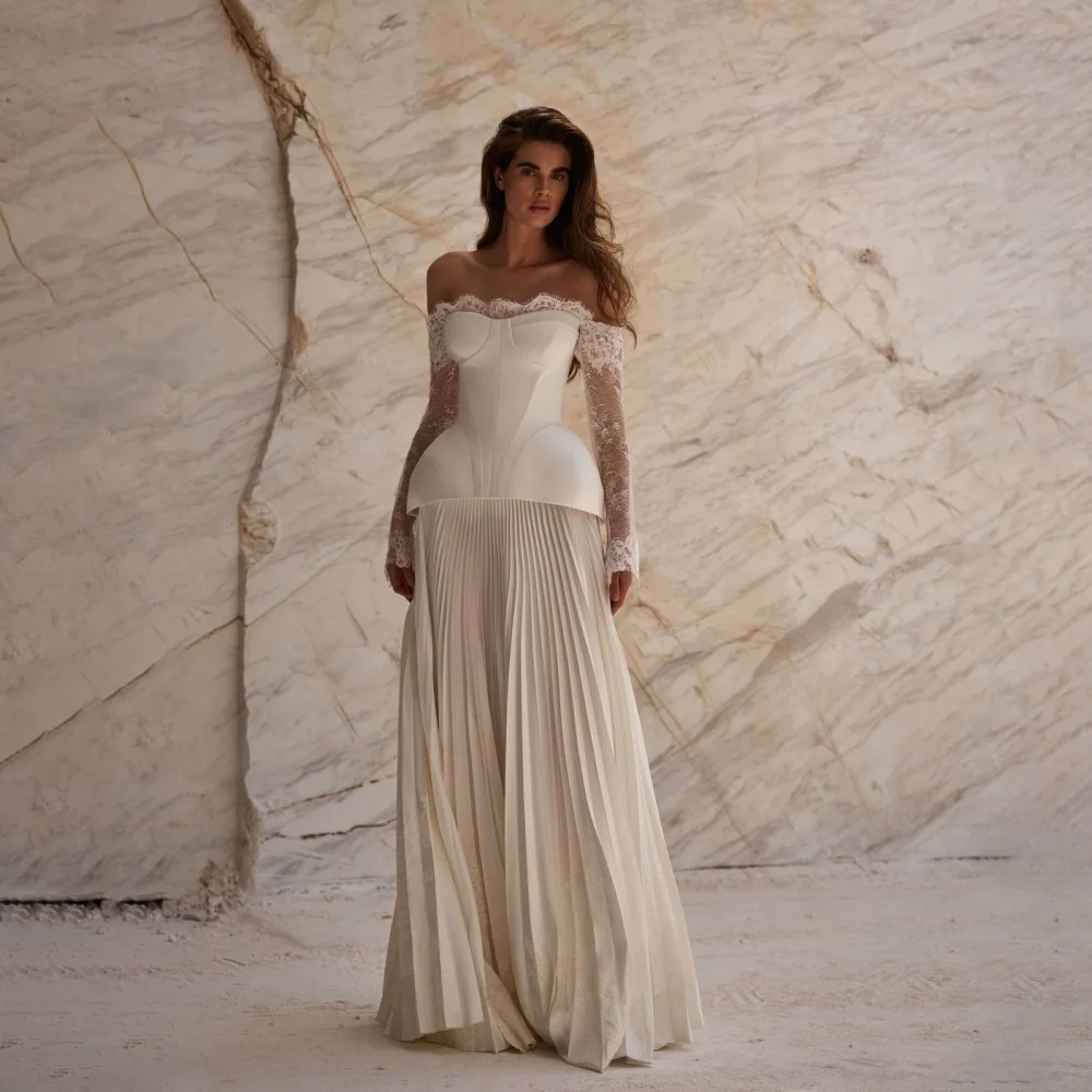 

Customized Sexy Lace Up Wedding Dresses Strapless For Women Charming Three Quarter Lace Applique Bridal Gown Vestidos De Novia