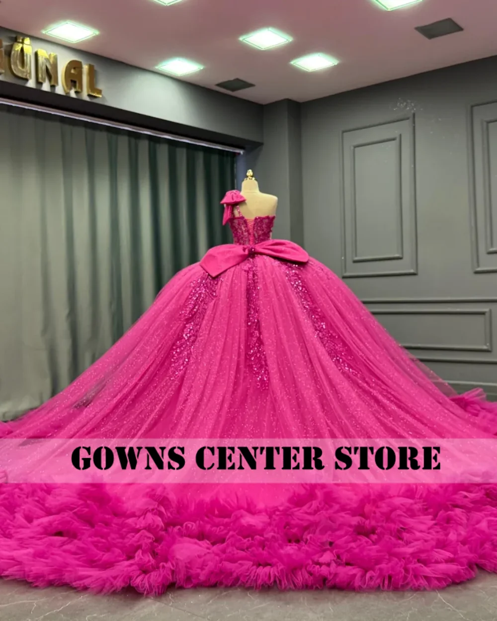 Hot Pink 15 Years Quinceanera Dresses Beaded Crystal Mexico Ball Gown Ruched Train 2026 Birthday Luxury Dress Customized