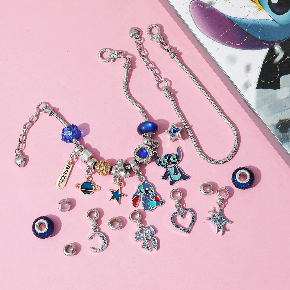 Disney Lilo & Stitch Fashion Advent Surprise Blind Box DIY Stitch Charms Armband voor meisjes Verjaardag Leuke speelgoedcadeaus