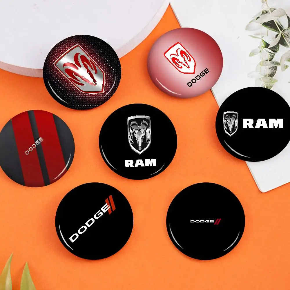 Fashion D-Dodge-Ram-Car 58mm Cute Anime Figure Icon Badge Handmade Tinplate Brooch for Backpack Clothes Chest Ornament Gifts
