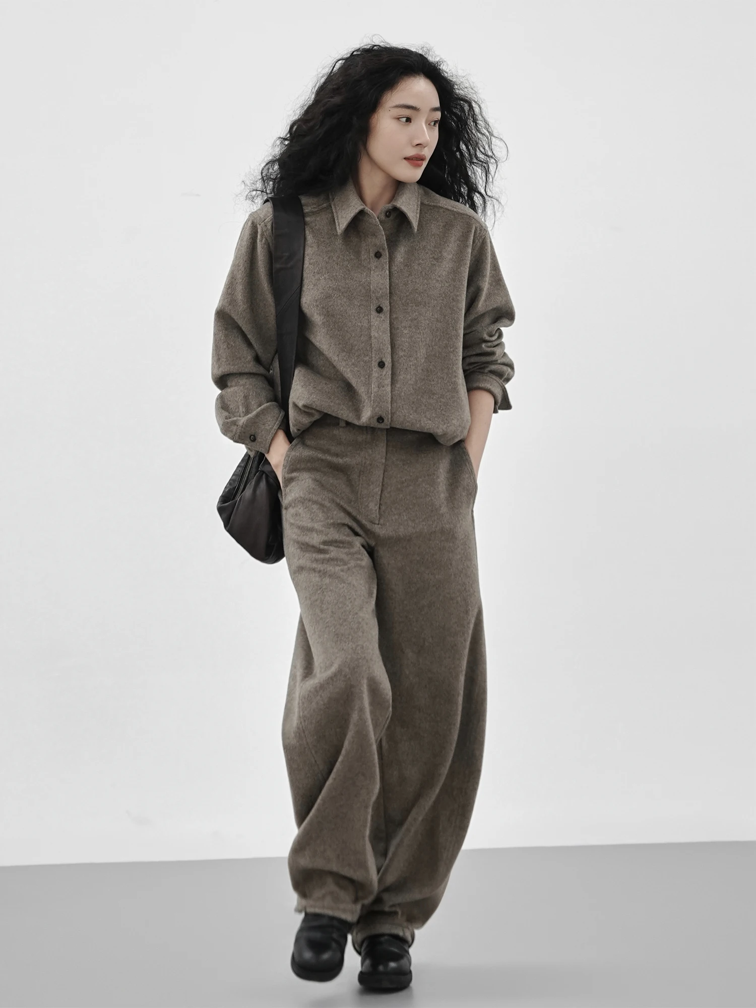 

Несшерстяной комплект из двух предметов: куртка и брюки из 100% чистой тибетской шерсти яка, с длинными рукавами, стандартной длины, для женщин