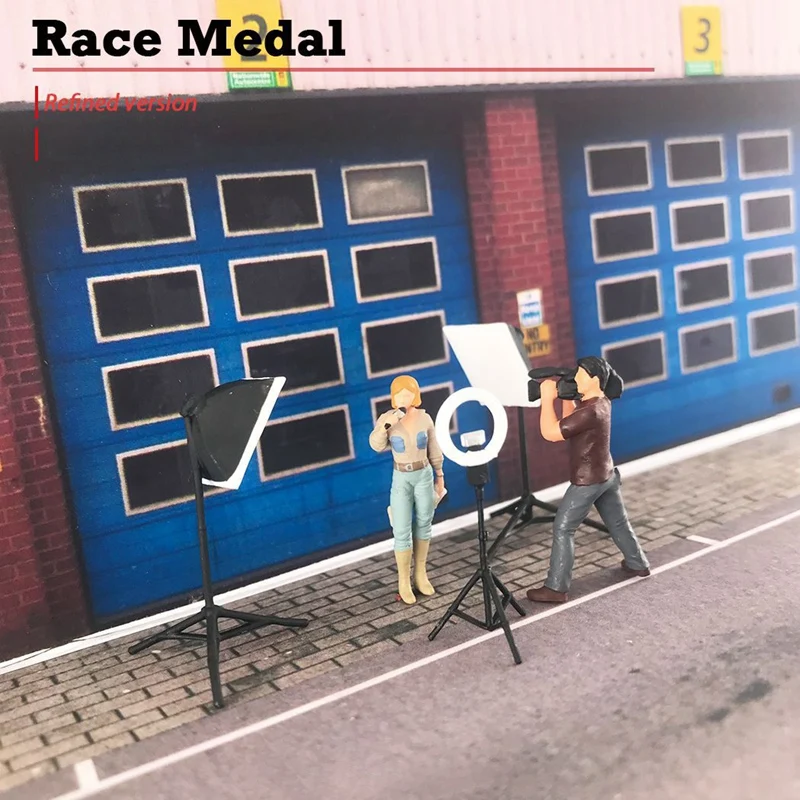 RM Model 1: 64 Miniature Scenes, Off-Site Live Broadcast Hostess Tide Play Miniature Toy Racing Circuit Creative