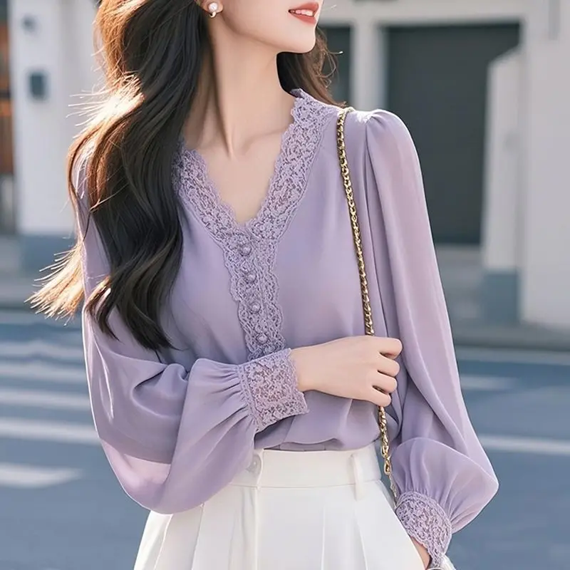 

Spring New Loose and Versatile Design High-end French Purple V-neck Long-sleeved Shirt Top for Women
