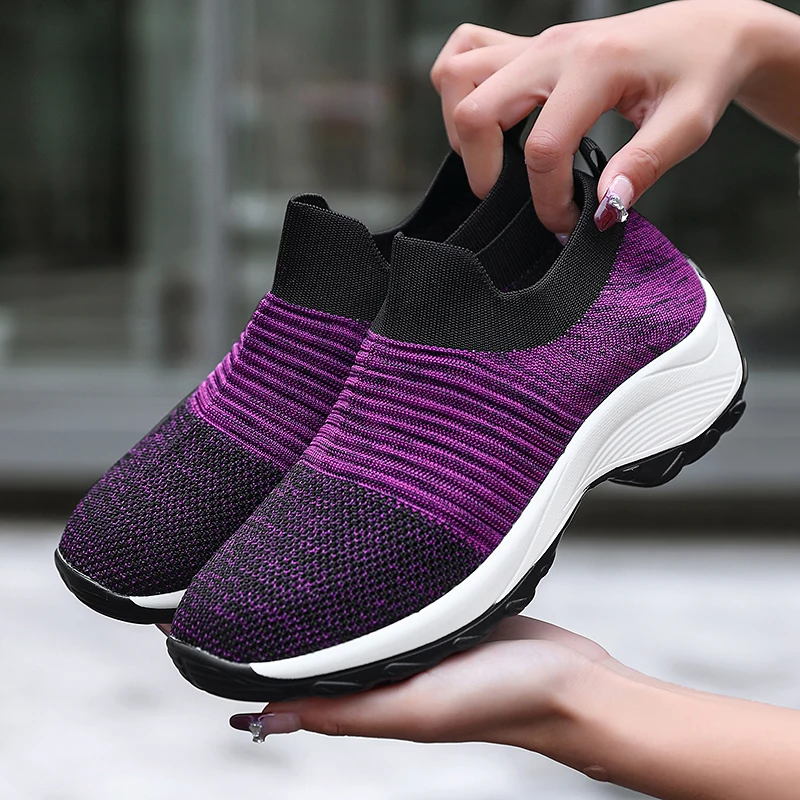 2024 neue Damen Frühling Sportschuhe Walking Set Socken Krankens ch wester Mesh Kissen erhöhte Freizeit schuhe Mode Outdoor faule Schuhe