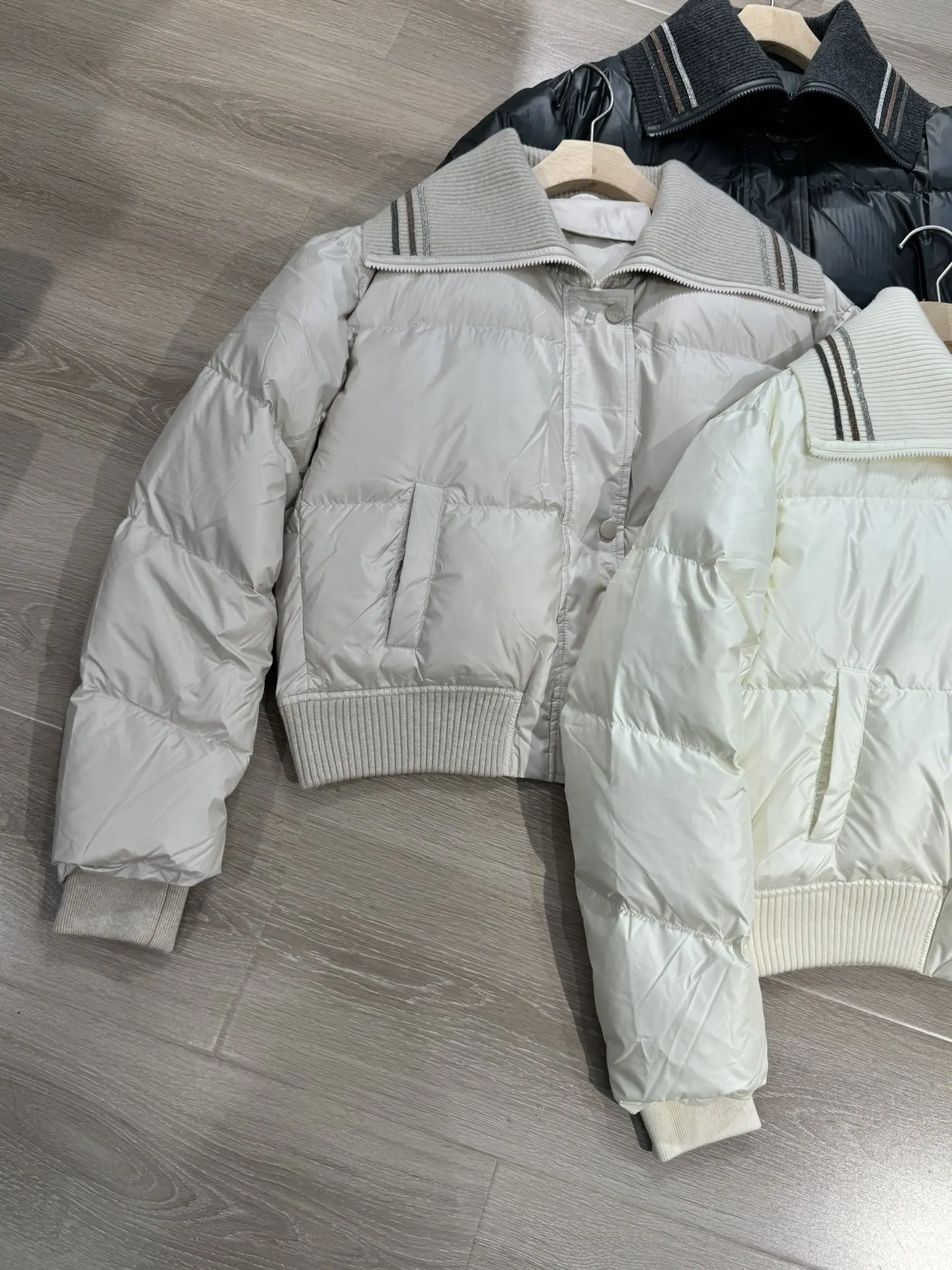 Autumn And Winter New High Quality Large Knitted Collar Goose Down Jacket Short White Goose Down Jacket For Women