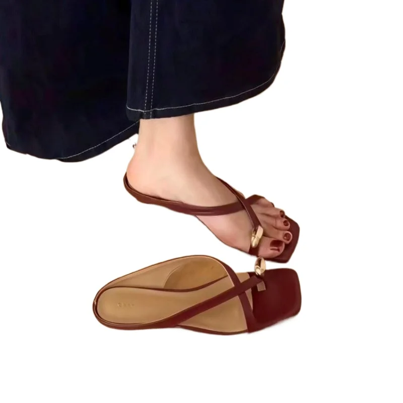 2026 Fashion New Summer Women Slippers Fashion Metal Clip Toe Party Dress Shoes Ladies Elegant Low Heels Slides Zapatos De Mujer