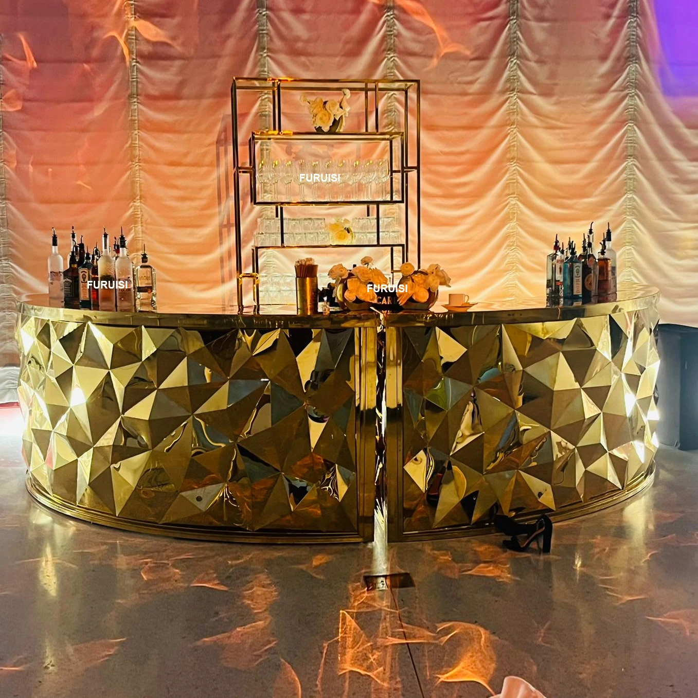 

Hotel Outdoor Cocktail Bar Counter Table Stainless Steel Movable Counter Bar Tables for Party and Wedding