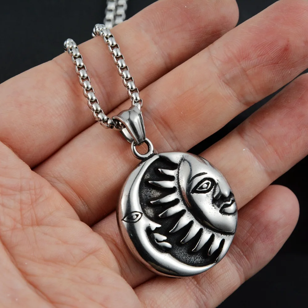 

2025 New Arrive Fashion Moon And Sun Face Pendant Necklace With Stars Men Women Round Charm Jewelry Couple Gift