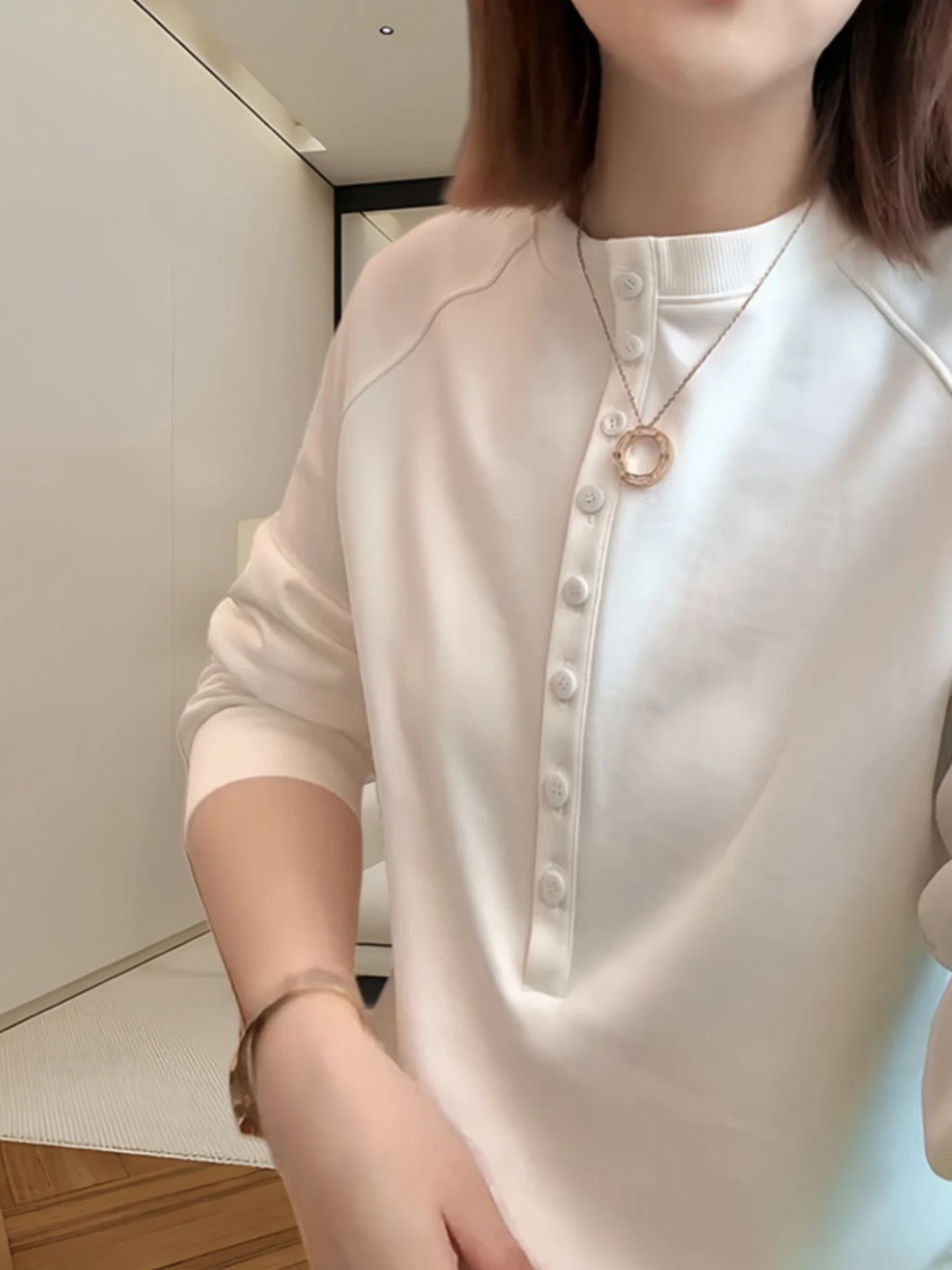 

Модный свободный свитшот с длинным рукавом, базовая модель, высококачественный бренд, новинка ранней осени, европейские товары, универсальный базовый топ