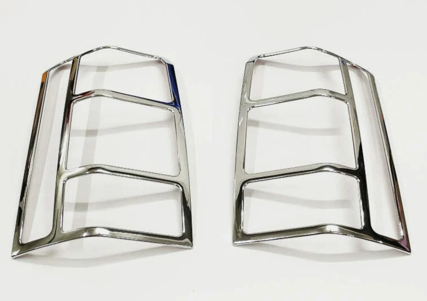 

Premium Grade A Pair Chrome Tail Light Cover Trim Set for Jeep Patriot 2007-2017