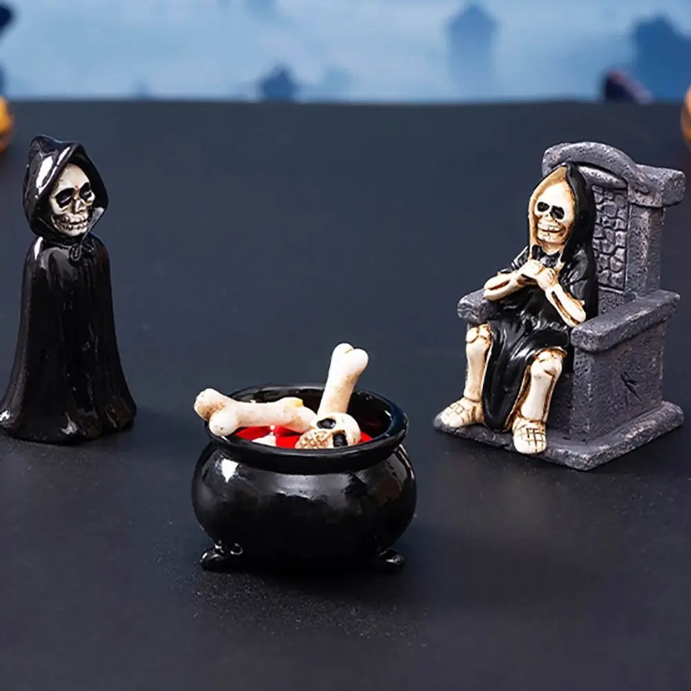 Mini Halloween Miniature Figurine Coffin House Chair Bone Skull Cartoon Scary Ghost Statue Halloween Fairy Garden