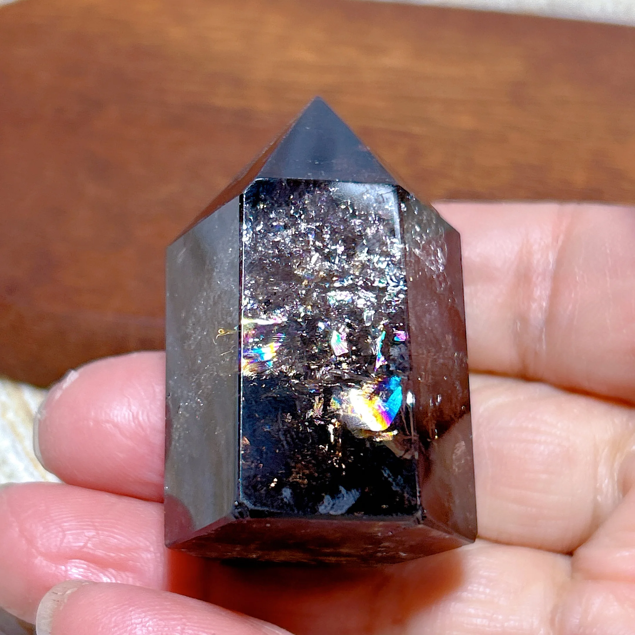 

Healing Brazil Natural Crystals Rainbow Smokey Quartz Tower Point Reiki Gemstone High Quality Home Decorations Energy Gift