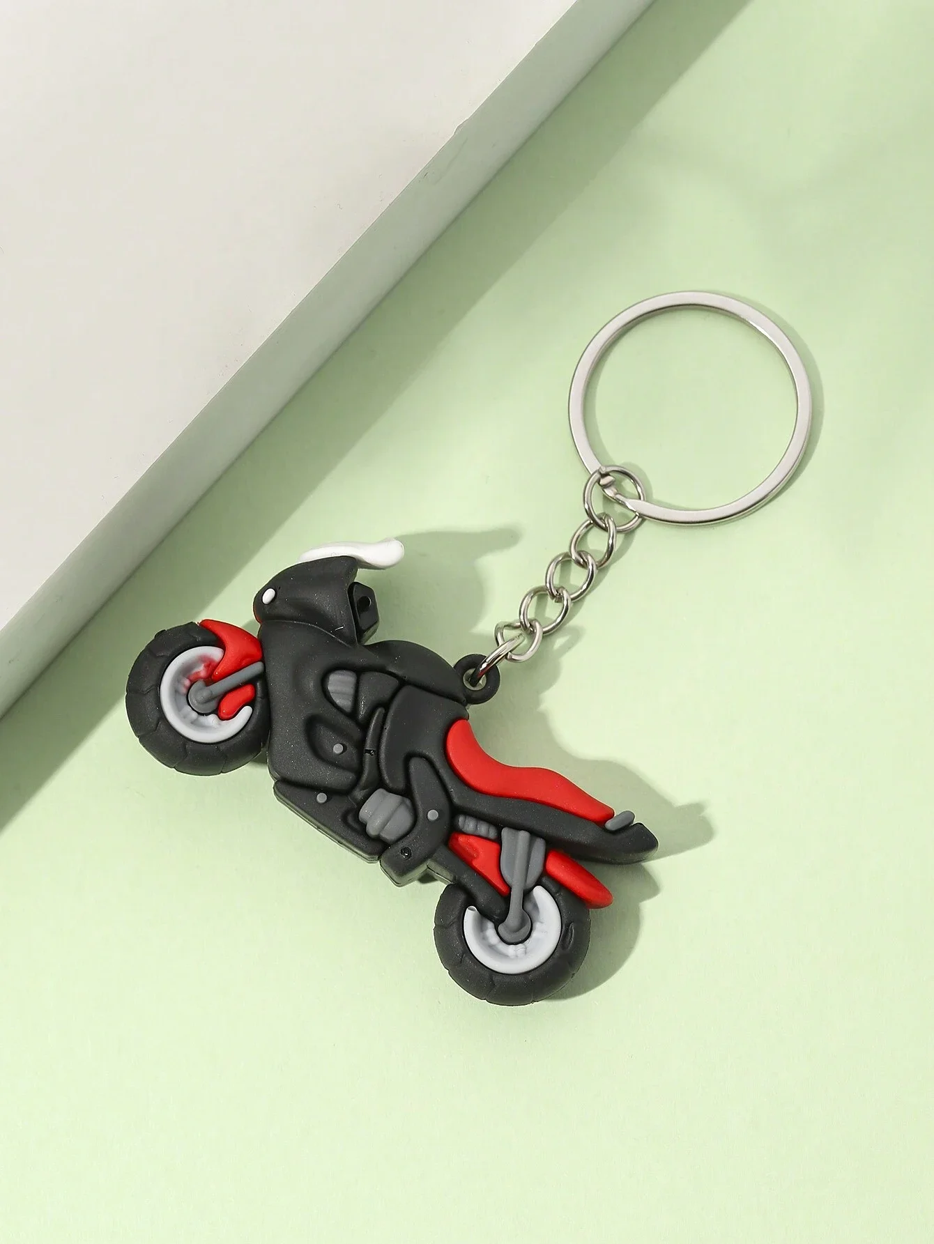 1pc Creative And Personalized Miniature Motorcycle Keychain, Bag Decoration Or Commemorative Gift For Motorcycle Enthusiasts Cas