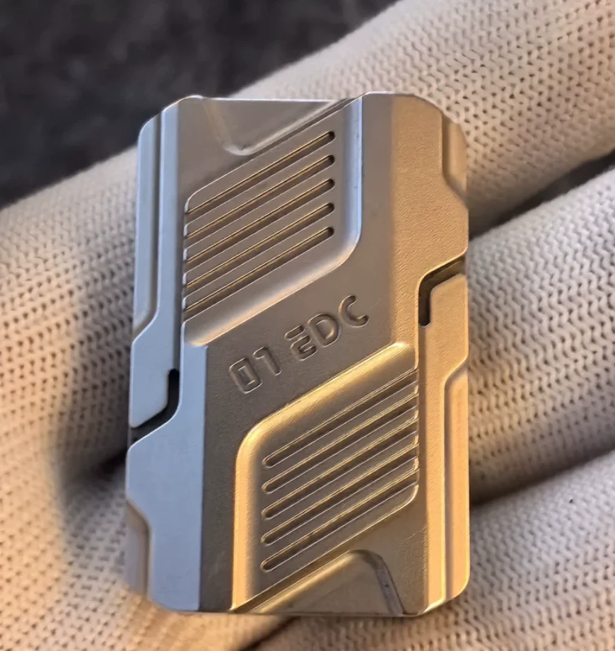 Used EDC 01edc tactile push card 2.0 steel PTFE mechanical push card fidget slider decompression toy