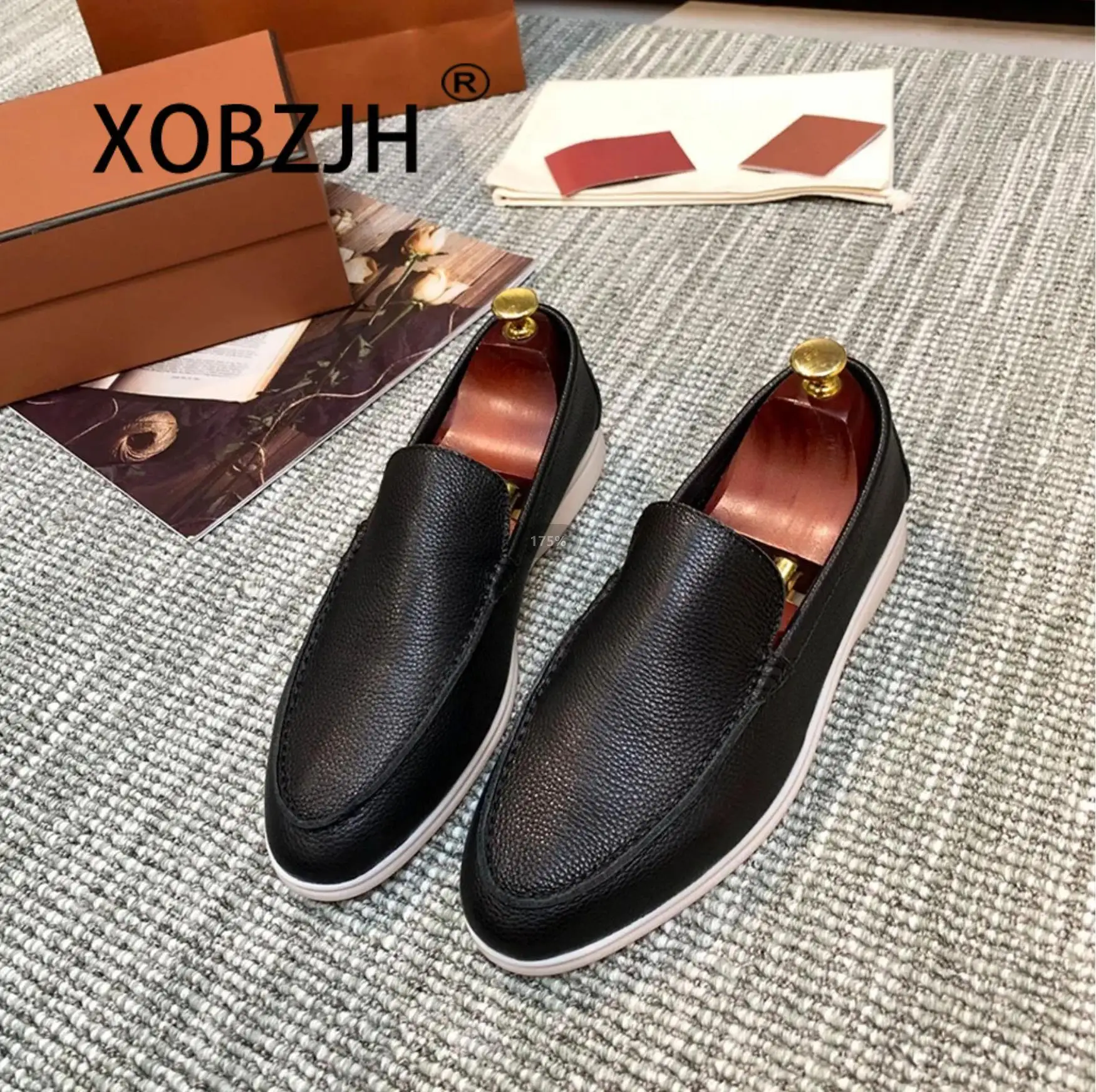 2024 Mocasines Driver Black Cow Leather Flats Fashion Loafers Shoes For Men 2023 Women Wysokiej jakości trampki wsuwane