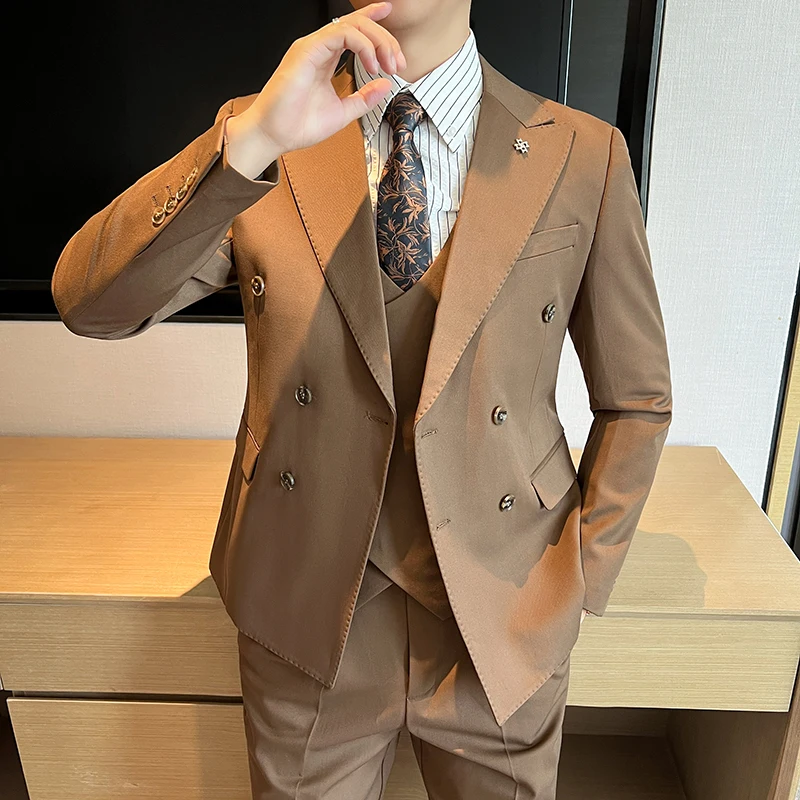 2024 High quality double breasted (suit + vest + trousers) Fashion slim-fit business formal men\'s wedding three-piece set