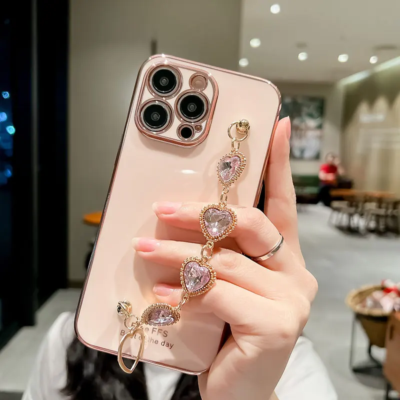 Cover For POCO X4 PRo 5G Luxury Glitter Bracelet Case For Xiaomi poco X4 pro M4pro Love Camera protector Chain Case pocox4pro