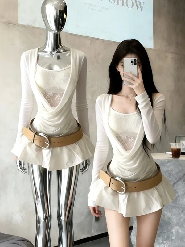 

Весенний комплект 2026: топ с длинными рукавами и кружевными вставками Pure Desire и юбка-полусолнце, женский модный сексуальный стиль, высокая талия